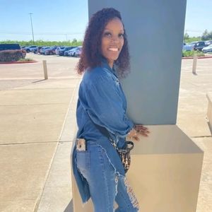 Meet your Posher, Tiffany